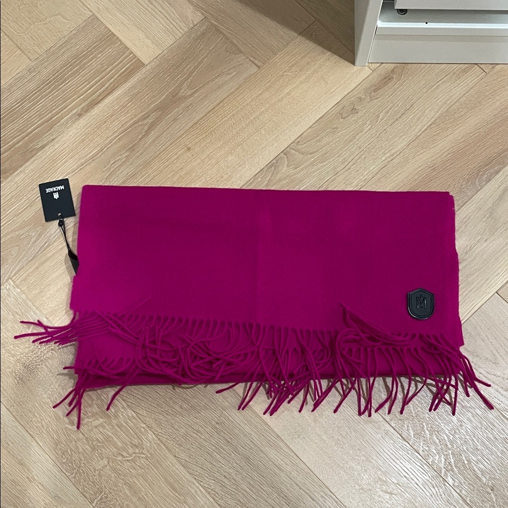 NWT Mackage LUKI Scarf Color Berry - Picture 7 of 13